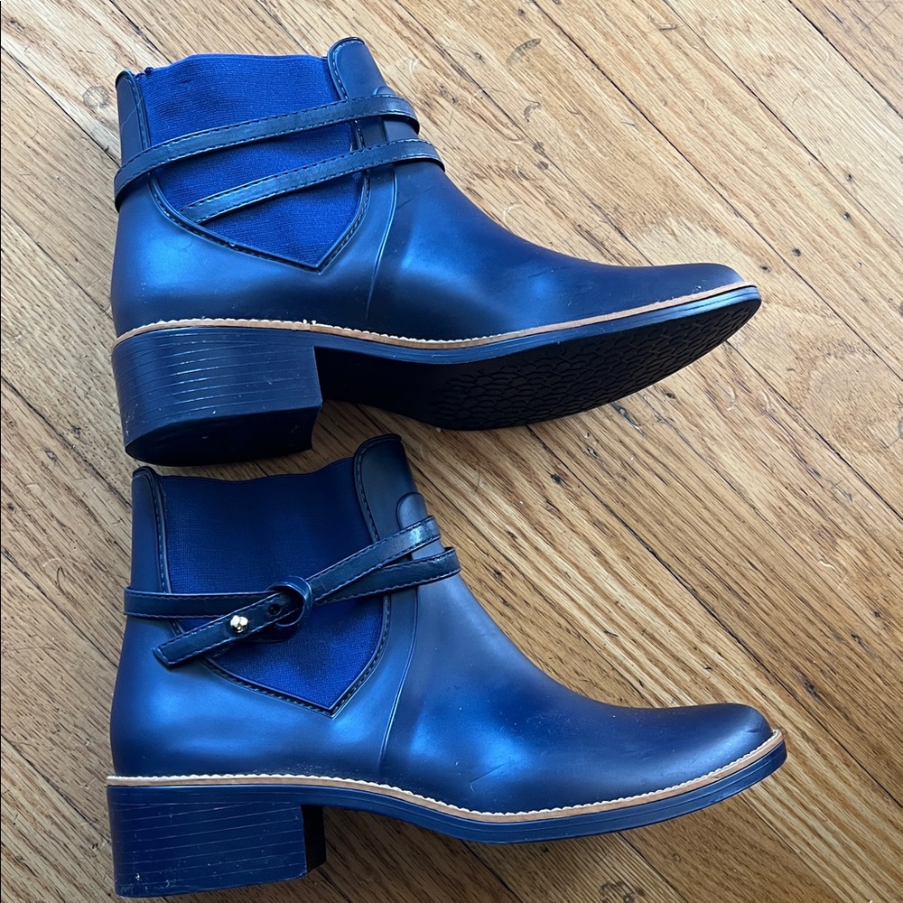 Blue Bernardo Peony Rain Navy Rubber Women's Ankle Boot
